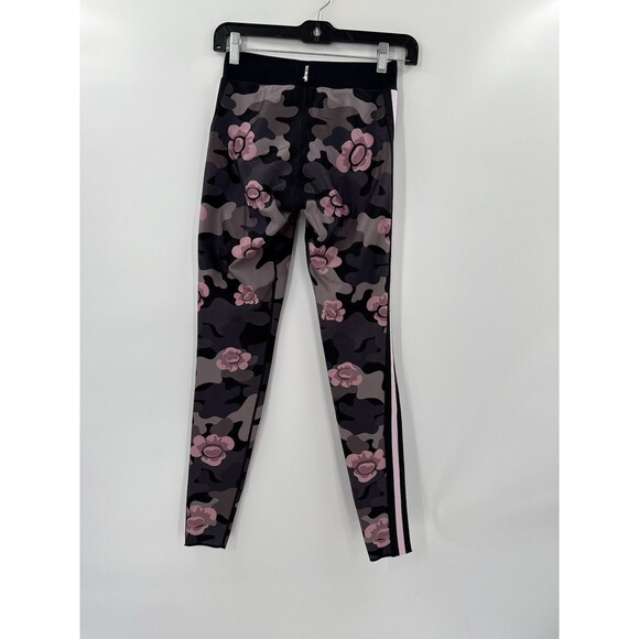 Ultracor Ultra Camo Collegiate Legging Blush Medium 26"x 28.5" Unstretched Waist - Picture 7 of 13